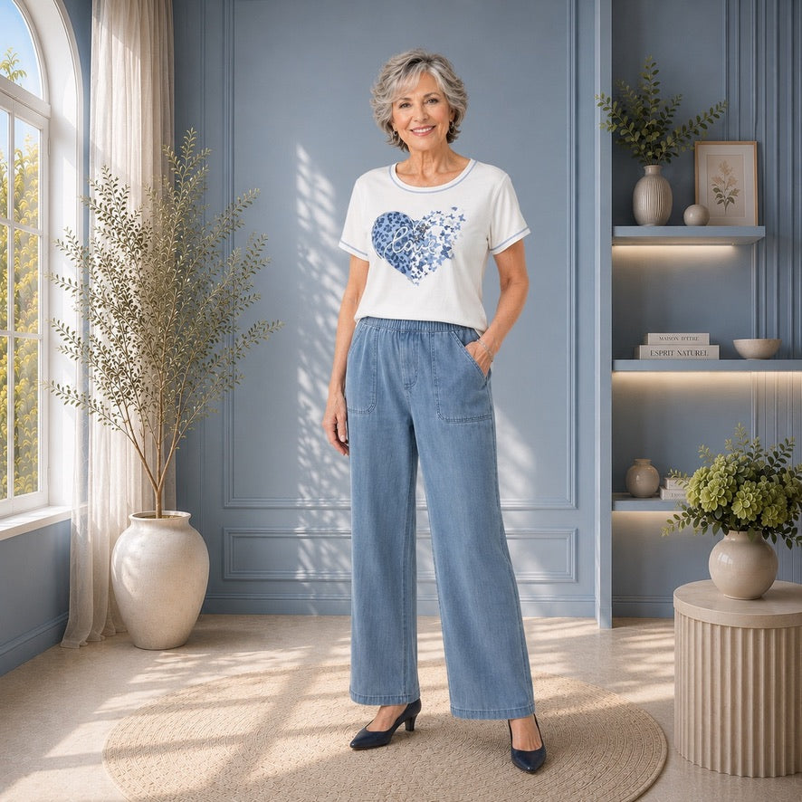 T-shirt blanc avec motif cœur bleu et papillons – Orly