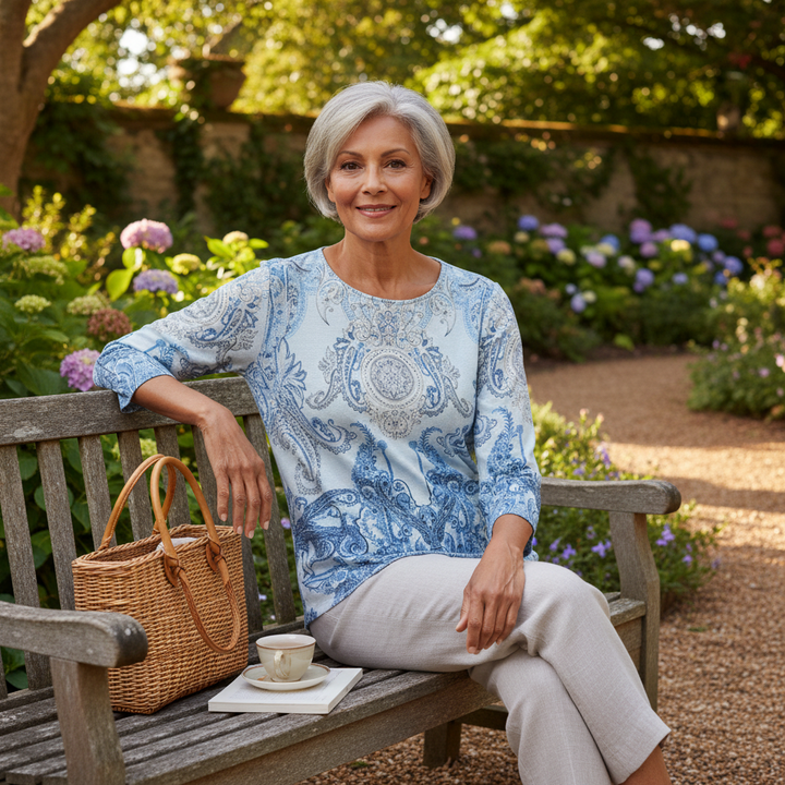 Haut fluide motif cachemire Beta's Choice– bleu ornemental